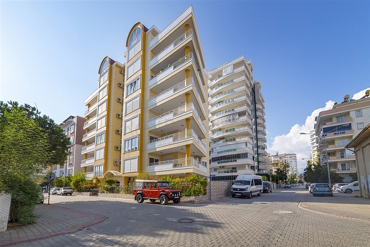 انيقة وذات موقع مميز قريب من البحر والخدمات - شقة لك ولعائلتك - 3 غرف وصالة مع الاثاث- مهموتلار / الانيا 