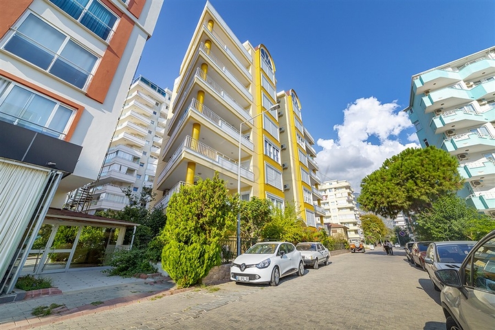 انيقة وذات موقع مميز قريب من البحر والخدمات - شقة لك ولعائلتك - 3 غرف وصالة مع الاثاث- مهموتلار / الانيا 