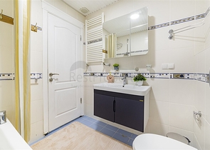 انيقة وذات موقع مميز قريب من البحر والخدمات - شقة لك ولعائلتك - 3 غرف وصالة مع الاثاث- مهموتلار / الانيا 