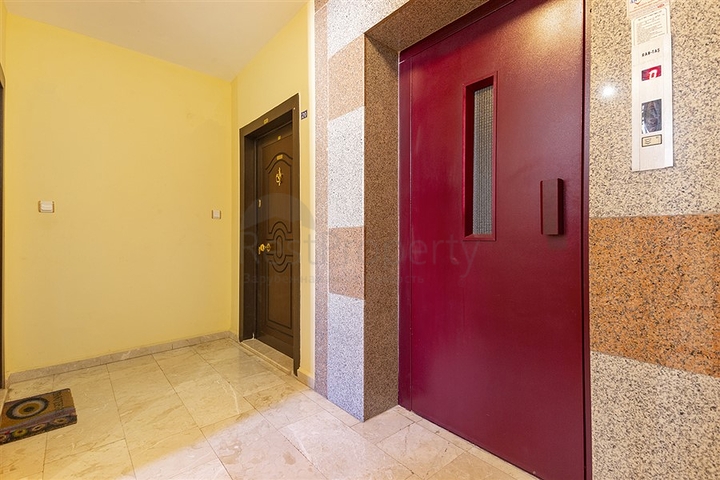 طابق مرتفع - شقة 2 غرفة وصالة - اثاث حديث - في مهموتلار / الانيا 