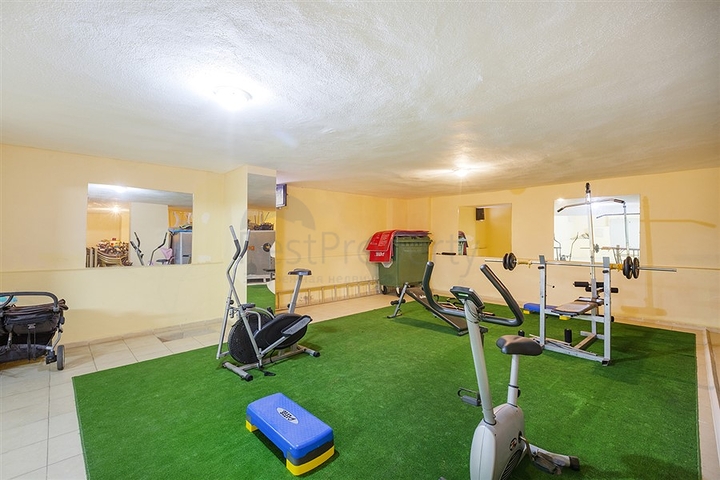 طابق مرتفع - شقة 2 غرفة وصالة - اثاث حديث - في مهموتلار / الانيا 