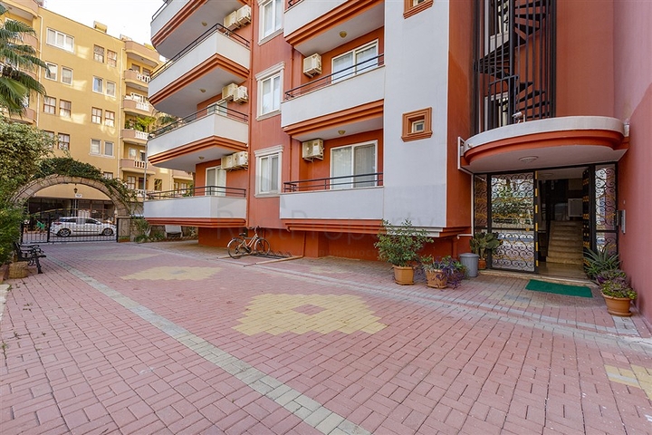 طابق مرتفع - شقة 2 غرفة وصالة - اثاث حديث - في مهموتلار / الانيا 