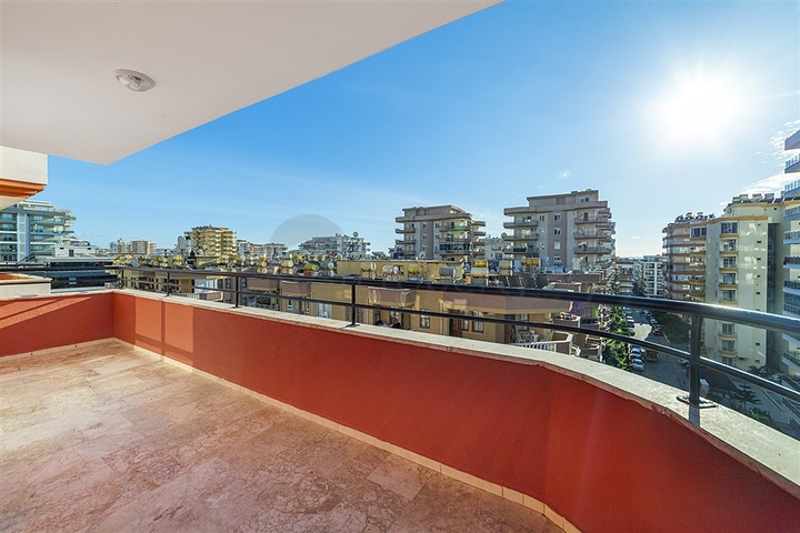 طابق مرتفع - شقة 2 غرفة وصالة - اثاث حديث - في مهموتلار / الانيا 