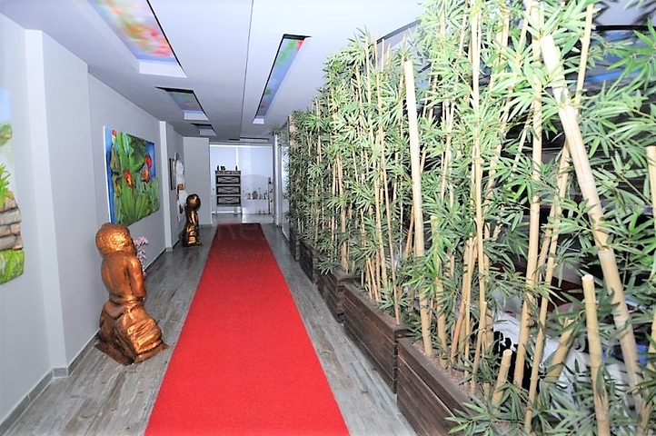 اجعل حياتك مريحة - ضمن مجمع يضم كافة الخدمات وفي موفع مميز -شقة 3 غرف وصالة في كاستل / الانيا 