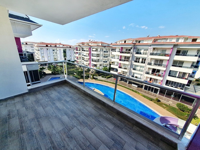 اجعل حياتك مريحة - ضمن مجمع يضم كافة الخدمات وفي موفع مميز -شقة 3 غرف وصالة في كاستل / الانيا 