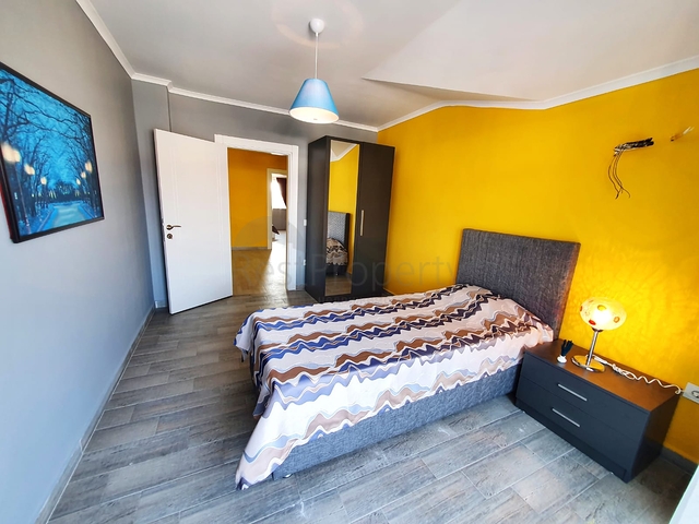 اجعل حياتك مريحة - ضمن مجمع يضم كافة الخدمات وفي موفع مميز -شقة 3 غرف وصالة في كاستل / الانيا 