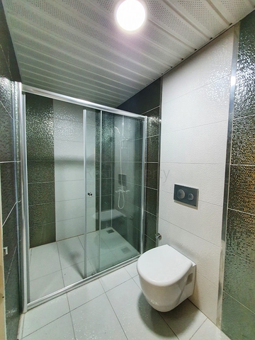 اجعل حياتك مريحة - ضمن مجمع يضم كافة الخدمات وفي موفع مميز -شقة 3 غرف وصالة في كاستل / الانيا 