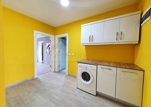 اجعل حياتك مريحة - ضمن مجمع يضم كافة الخدمات وفي موفع مميز -شقة 3 غرف وصالة في كاستل / الانيا 