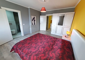 اجعل حياتك مريحة - ضمن مجمع يضم كافة الخدمات وفي موفع مميز -شقة 3 غرف وصالة في كاستل / الانيا 