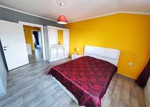 اجعل حياتك مريحة - ضمن مجمع يضم كافة الخدمات وفي موفع مميز -شقة 3 غرف وصالة في كاستل / الانيا 