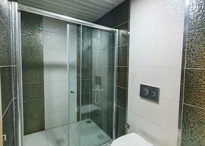 اجعل حياتك مريحة - ضمن مجمع يضم كافة الخدمات وفي موفع مميز -شقة 3 غرف وصالة في كاستل / الانيا 