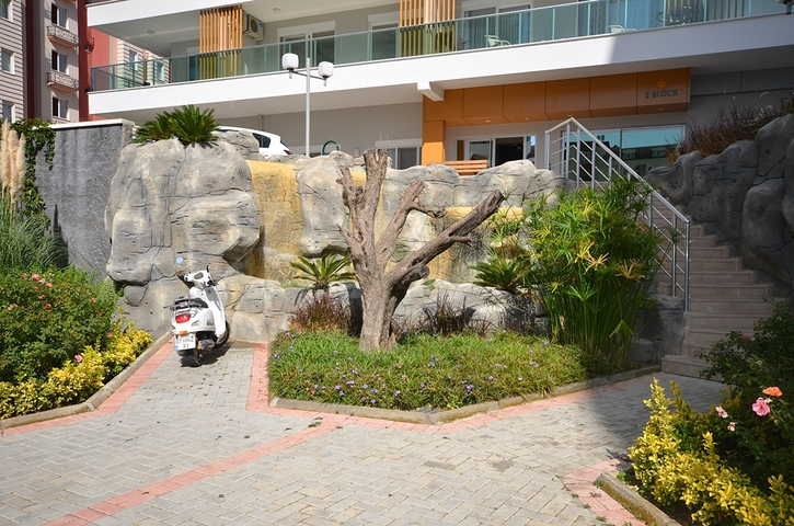 طابق مرتفع -شقة 1+1 ضمن مجمع يضم كافة الخدمات - في افسلار / الانيا 