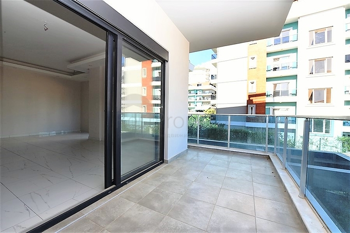 ضمن مجمع فاخر في منطقة مركزية - شقة غرفتين وصالة - اوبا / الانيا 