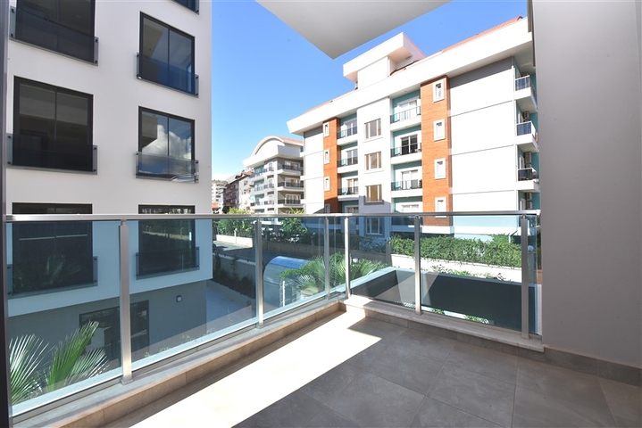 ضمن مجمع فاخر في منطقة مركزية - شقة غرفتين وصالة - اوبا / الانيا 