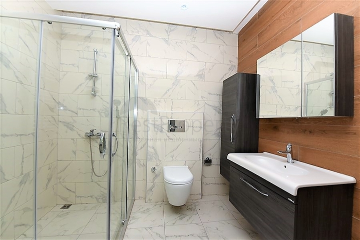 ضمن مجمع فاخر في منطقة مركزية - شقة غرفتين وصالة - اوبا / الانيا 