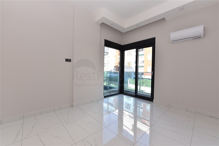 ضمن مجمع فاخر في منطقة مركزية - شقة غرفتين وصالة - اوبا / الانيا 