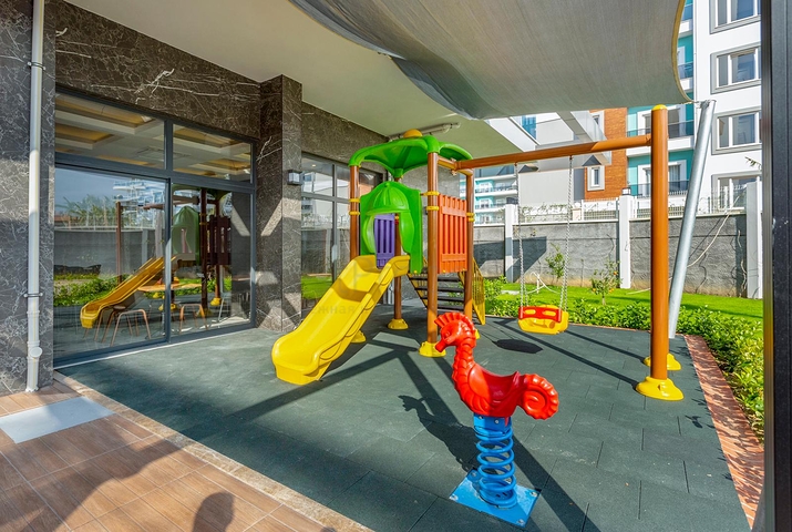 ضمن مجمع فاخر في منطقة مركزية - شقة غرفتين وصالة - اوبا / الانيا 