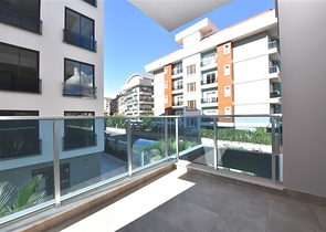 ضمن مجمع فاخر في منطقة مركزية - شقة غرفتين وصالة - اوبا / الانيا 