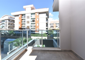 ضمن مجمع فاخر في منطقة مركزية - شقة غرفتين وصالة - اوبا / الانيا 