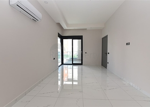 ضمن مجمع فاخر في منطقة مركزية - شقة غرفتين وصالة - اوبا / الانيا 