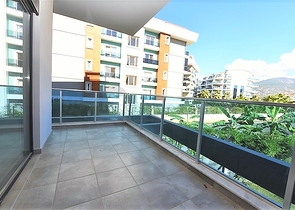 ضمن مجمع فاخر في منطقة مركزية - شقة غرفتين وصالة - اوبا / الانيا 