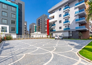 ضمن مجمع فاخر في منطقة مركزية - شقة غرفتين وصالة - اوبا / الانيا 