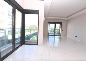 ضمن مجمع فاخر في منطقة مركزية - شقة غرفتين وصالة - اوبا / الانيا 