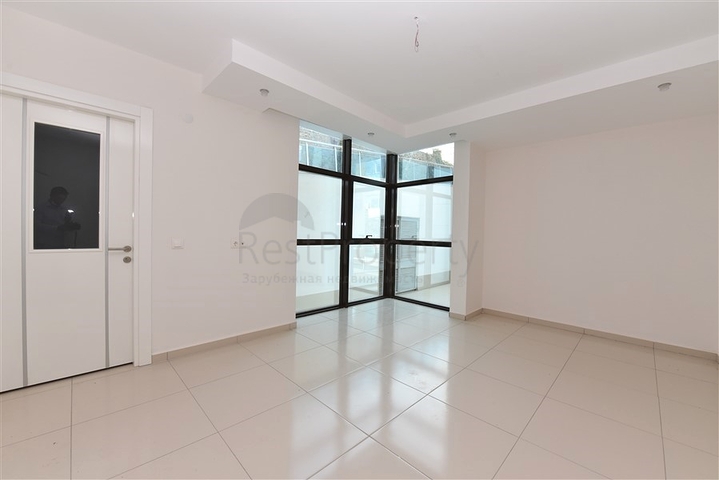 دوبلكس عائلية واسعة - ضمن مجمع فاخر قريب من البحر والخدمات -في كاستل / الانيا 