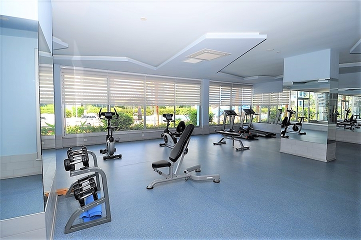 دوبلكس عائلية واسعة - ضمن مجمع فاخر قريب من البحر والخدمات -في كاستل / الانيا 