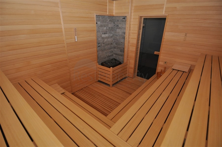 دوبلكس عائلية واسعة - ضمن مجمع فاخر قريب من البحر والخدمات -في كاستل / الانيا 