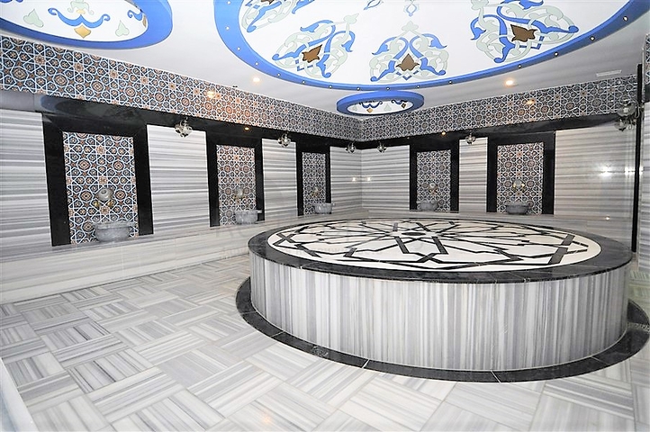 دوبلكس عائلية واسعة - ضمن مجمع فاخر قريب من البحر والخدمات -في كاستل / الانيا 