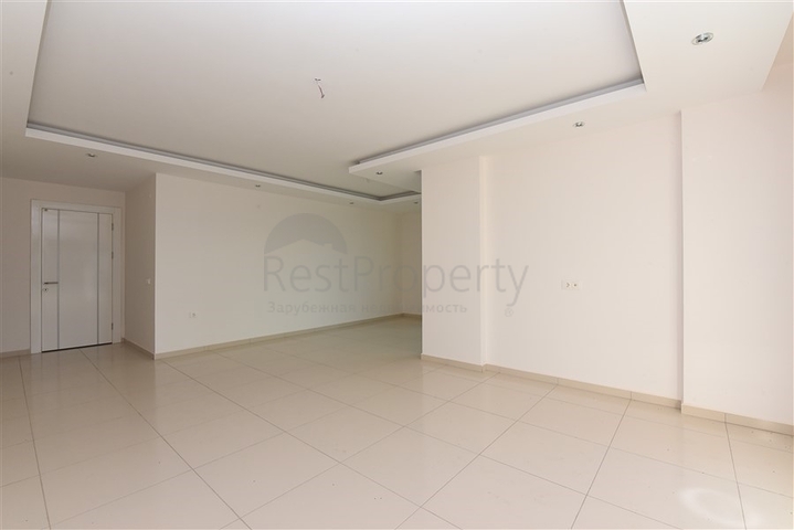 دوبلكس عائلية واسعة - ضمن مجمع فاخر قريب من البحر والخدمات -في كاستل / الانيا 