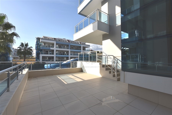 دوبلكس عائلية واسعة - ضمن مجمع فاخر قريب من البحر والخدمات -في كاستل / الانيا 