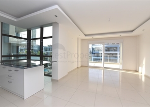 دوبلكس عائلية واسعة - ضمن مجمع فاخر قريب من البحر والخدمات -في كاستل / الانيا 