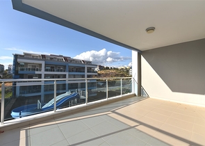 دوبلكس عائلية واسعة - ضمن مجمع فاخر قريب من البحر والخدمات -في كاستل / الانيا 