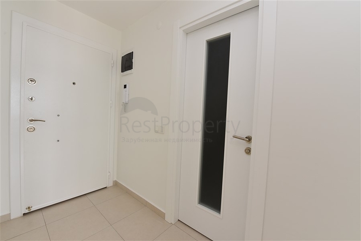 اسكن ضمن مجمع بخدمات 5 نجوم - شقة غرفة وصالة - في منطقة افسلار / الانيا 