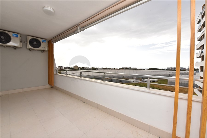 اسكن ضمن مجمع بخدمات 5 نجوم - شقة غرفة وصالة - في منطقة افسلار / الانيا 