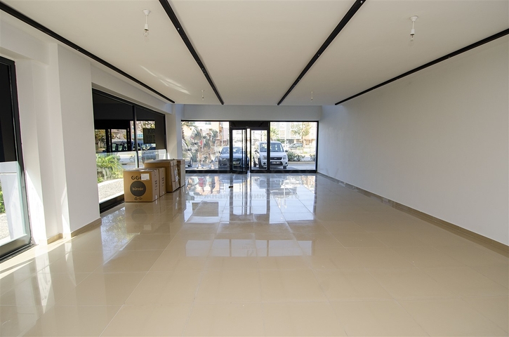 عرض تجاري في وسط انطاليا