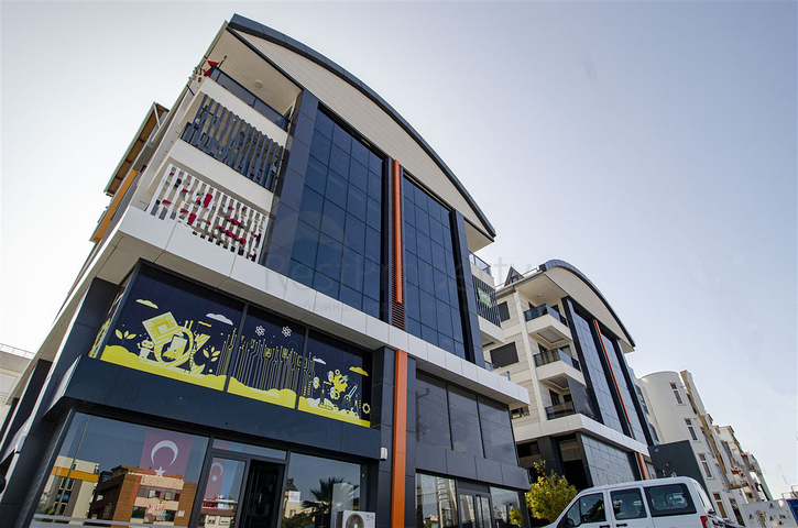 عرض تجاري في وسط انطاليا