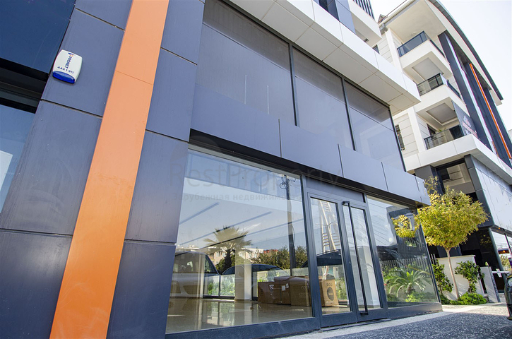 عرض تجاري في وسط انطاليا