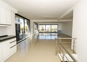 عرض تجاري في وسط انطاليا