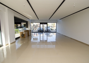 عرض تجاري في وسط انطاليا