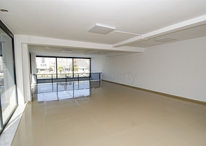 عرض تجاري في وسط انطاليا