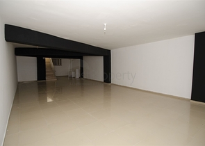 عرض تجاري في وسط انطاليا