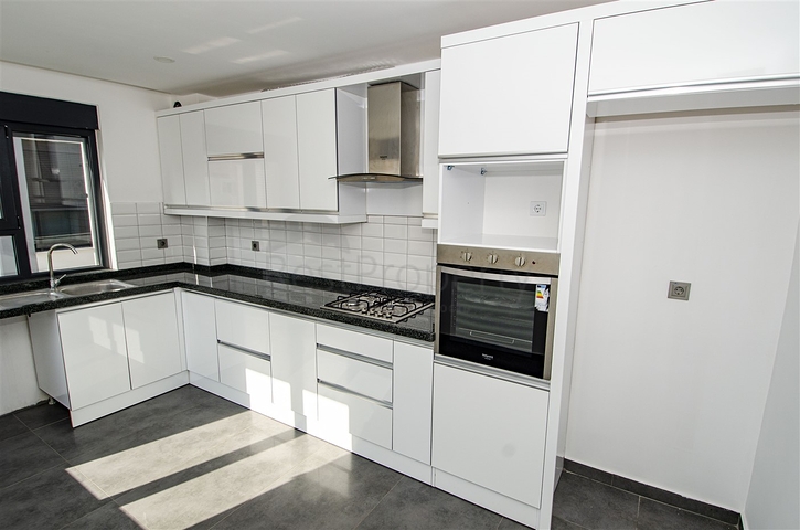 شقق جديدة 2 + 1 في وسط أنطاليا