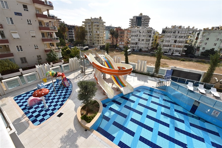 مجمع بخدمات 5 نجوم - شقة 2 غرفة وصالة - اطلالة مسبح- في مهموتلار/ الانيا 