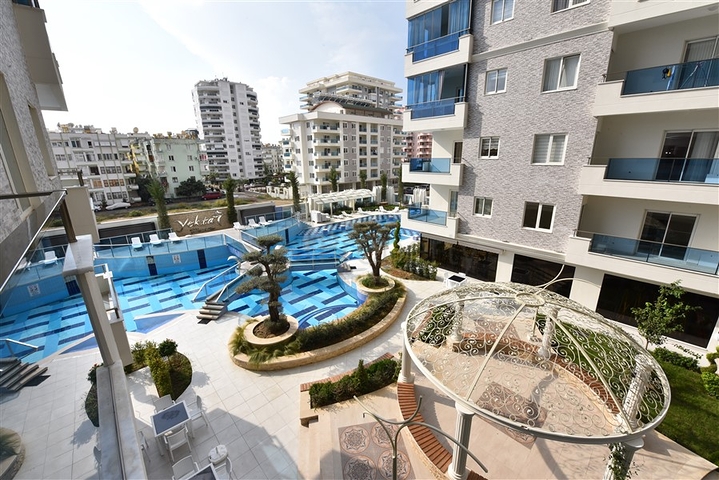 مجمع بخدمات 5 نجوم - شقة 2 غرفة وصالة - اطلالة مسبح- في مهموتلار/ الانيا 