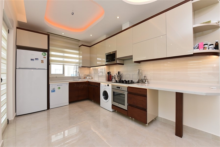 مجمع بخدمات 5 نجوم - شقة 2 غرفة وصالة - اطلالة مسبح- في مهموتلار/ الانيا 