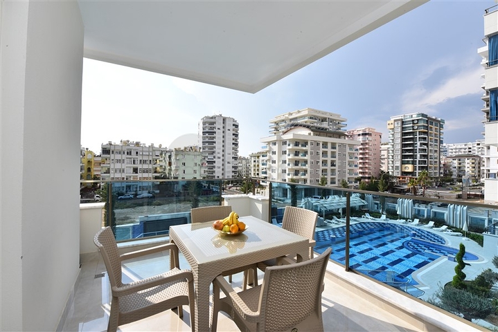 مجمع بخدمات 5 نجوم - شقة 2 غرفة وصالة - اطلالة مسبح- في مهموتلار/ الانيا 