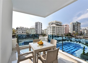 مجمع بخدمات 5 نجوم - شقة 2 غرفة وصالة - اطلالة مسبح- في مهموتلار/ الانيا 